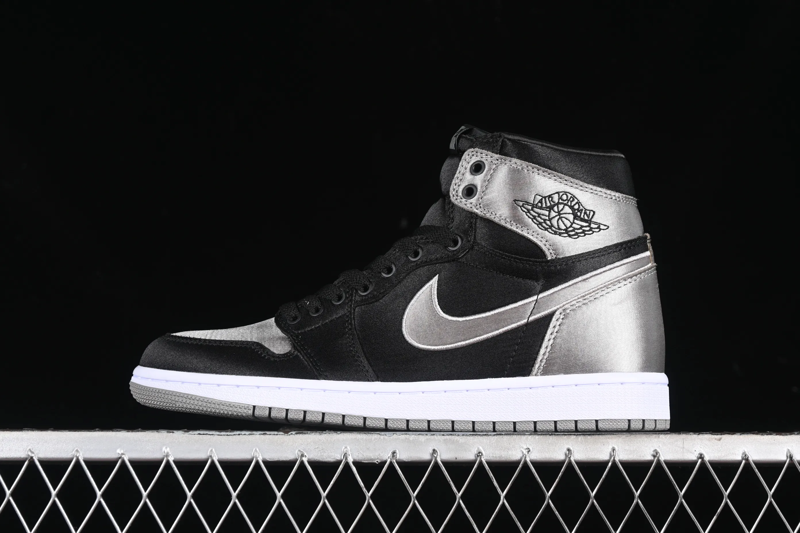 All categories Air Jordan Jordan series basketball shoes Air Jordan 1 High Air Jordan 1 High OG "Satin Shadow" AJ1 Joe 1 silk shadow gray FD4810-010
